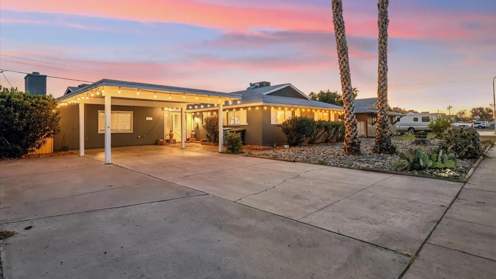 Lägenhet Vacation House! 6Br, Free Heated Pool, Arcade & Hot Tub Phoenix