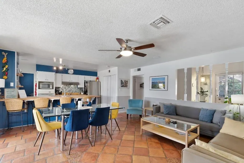 Apartment Vacation House! 6Br, Free Heated Pool, Arcade & Hot Tub Phoenix
