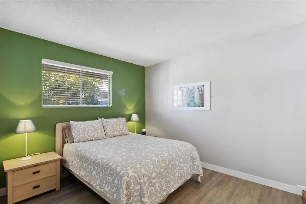 Vacation House! 6Br, Free Heated Pool, Arcade & Hot Tub Phoenix United States